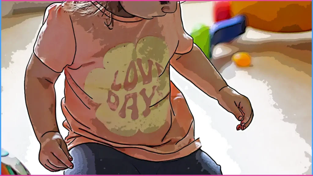 1-1,5 éves gyerek a szőnyeget nézi