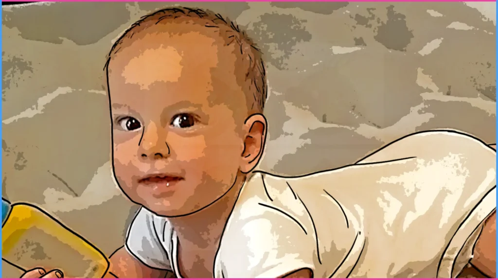 7 hónapos baba hason fekve játszik