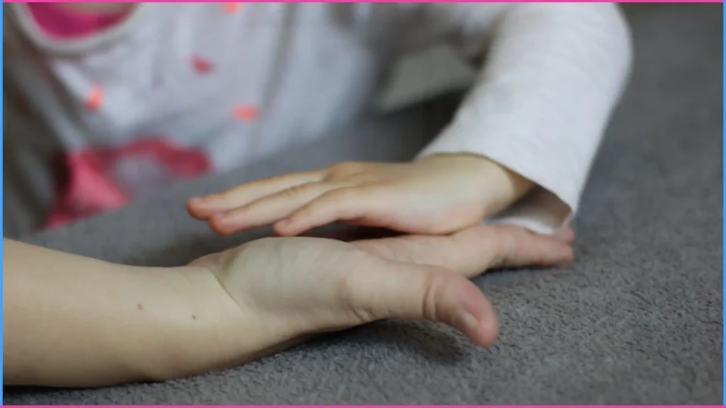 Adj egy ötöst. Szem-kéz koordináció fejlesztése pacsival