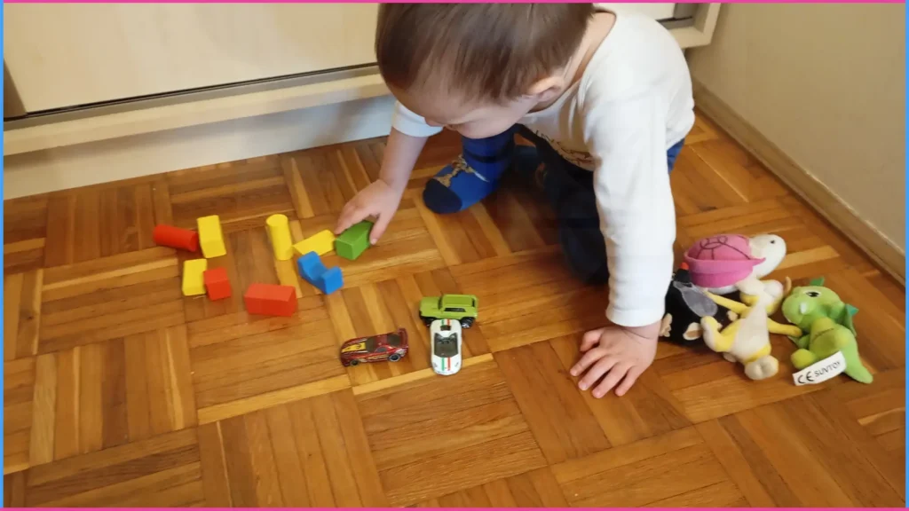 Csoportosítsunk Komplex fejlesztő játék 2,5-3 éveseknek