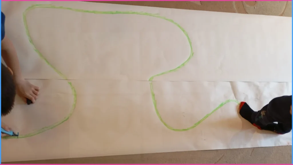 Járd le a mintát. Szem-láb koordinációt fejlesztő játék 