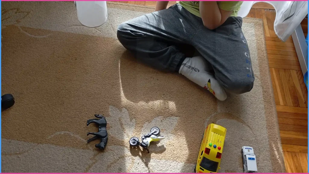 Kakukktojás kereső játék 3-4 éveseknek 