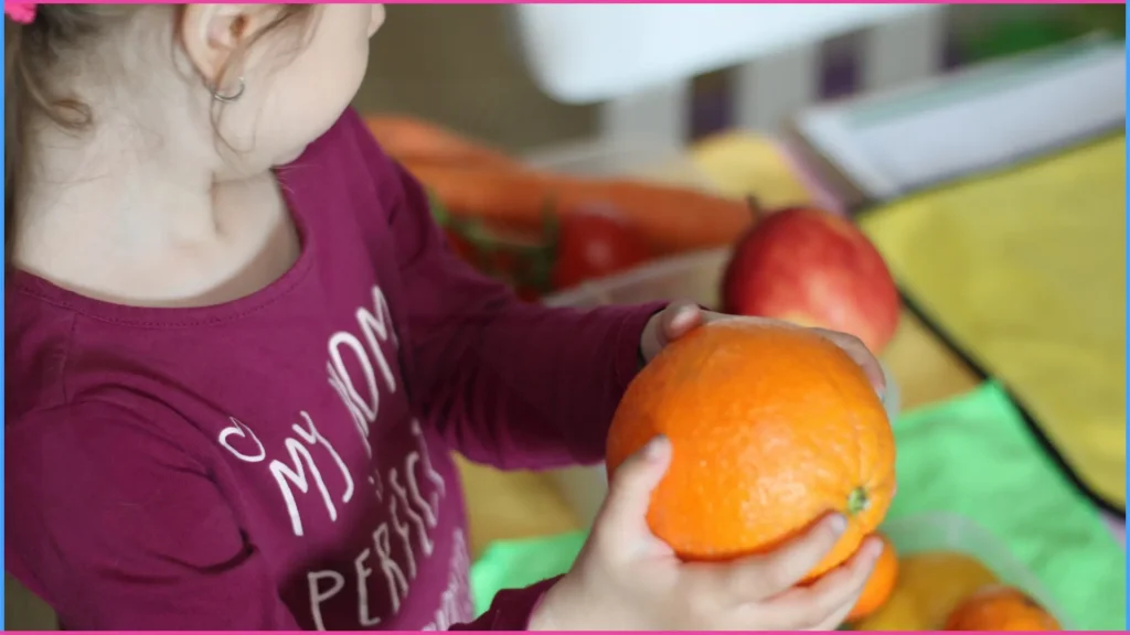 Boltos játék kisgyermekeknek