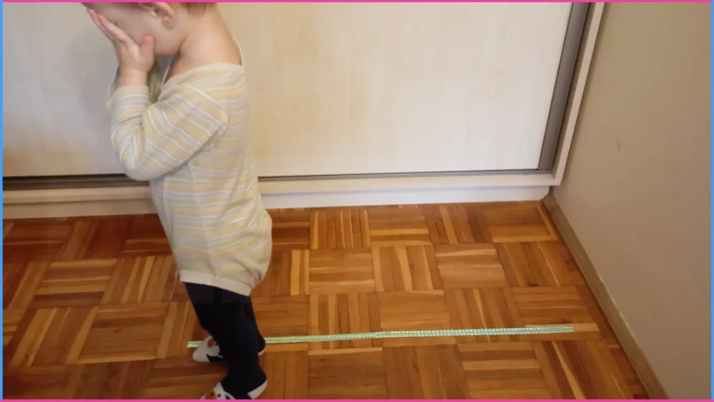 Egyensúlyfejlesztő játék 2,5-3 éves gyerekeknek 