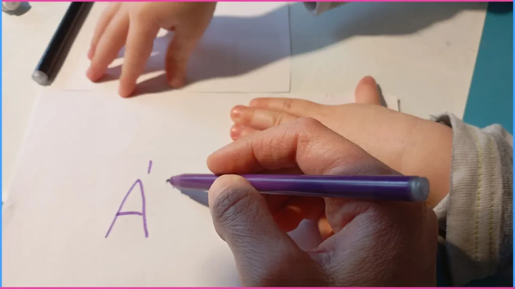 Kézügyesség fejlesztő játék 1,5-2 éves korban