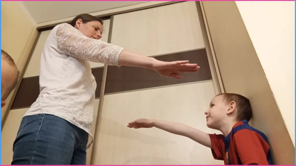 FCsináld utánam fordítva. Irányok gyakorlása 5-6 éves korban 