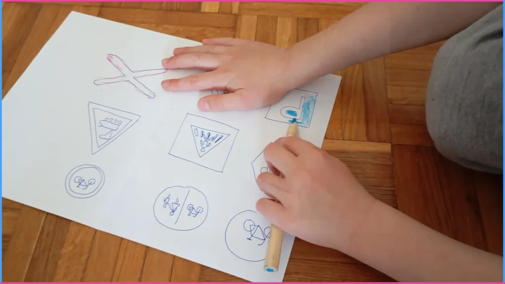 Színezd ki a táblát. Közlekedési tábla alapismeretek játékosan 