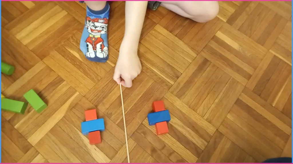 Síkbeli tájékozódást fejlesztő játék 